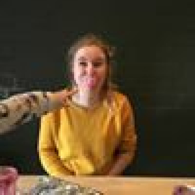 Naomi zoekt een Kamer / Studio / Appartement in Den Bosch