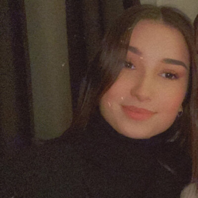 Esmee zoekt een Kamer / Studio / Appartement in Den Bosch